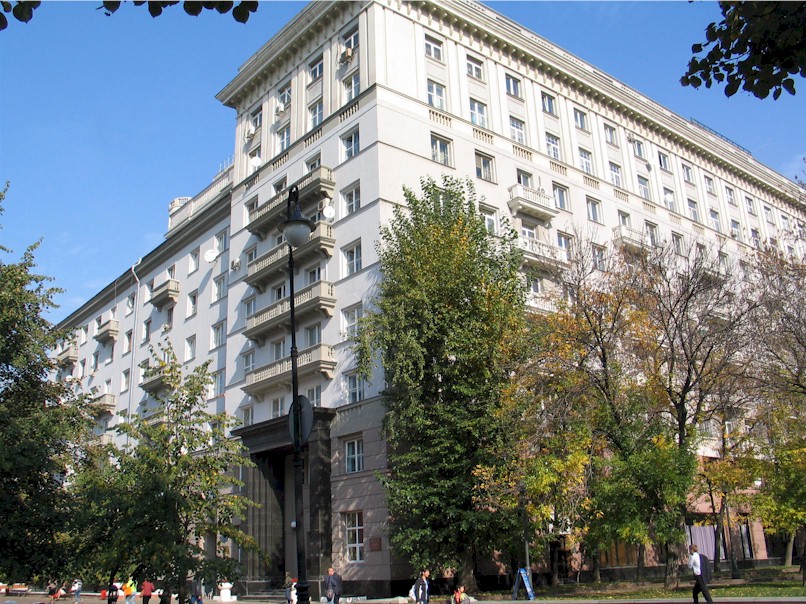The Dramlit house