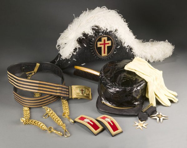 Black hat with a plume of ostrich feathers